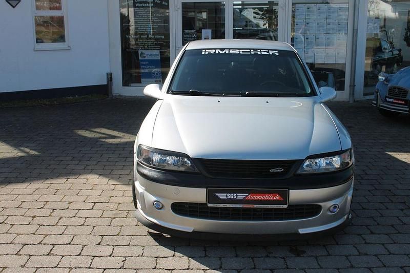 Gebraucht Opel Vectra 211 PS (155 kW) 1998 Silber Limousine