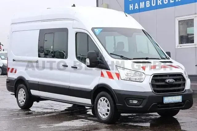 Używany Ford Transit 131 KM (96 kW) 2021 Biały Minivan