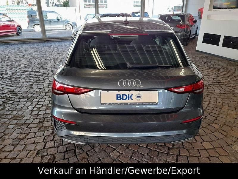 Gebraucht Audi A3 S-Line 116 PS (85 kW) 2022 Grau Limousine