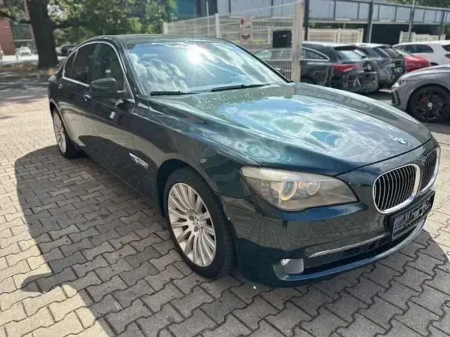 Gebraucht BMW 730 245 PS (180 kW) 2010 Grün Limousine