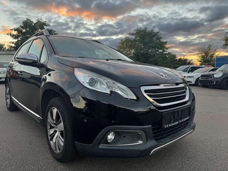 Schwarz Gebraucht 2014 Peugeot 2008 Style SUV | 6.900 € (Fairer Preis) - Bild 1/4