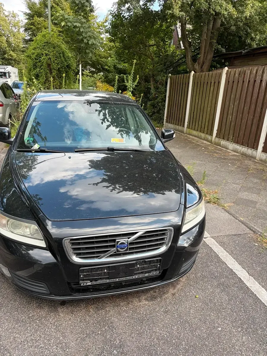Gebraucht Volvo V50 136 PS (100 kW) 2008 Schwarz Kombi