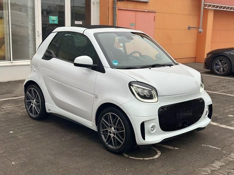 Gebraucht Smart ForTwo Cabrio Brabus 109 PS (80 kW) 2018 Weiß Cabrio