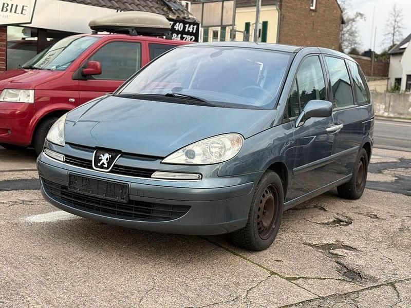 Grau Gebraucht 2007 Peugeot 807 Tendance Van / Kleinbus | 1.499 € (Fairer Preis) - Bild 1/4