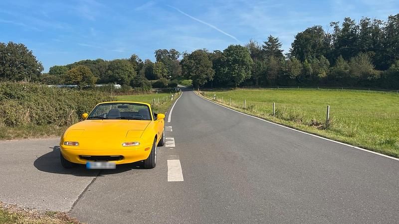 Gebraucht Mazda MX5 115 PS (84 kW) 1992 Gelb Cabrio