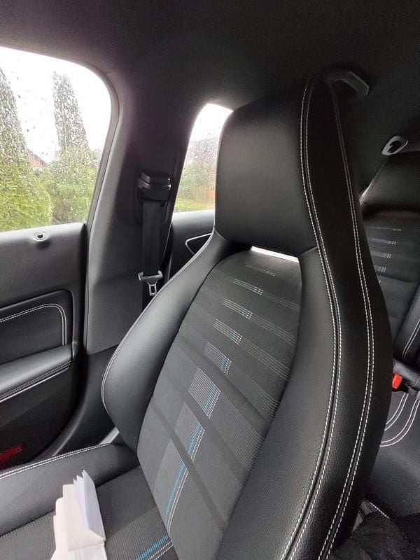 Gebraucht Mercedes CLA200 136 PS (100 kW) 2018 Schwarz Limousine