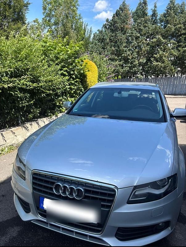 Grau Gebraucht 2010 Audi A4 Kombi | 5.800 € (Fairer Preis) - Bild 1/4