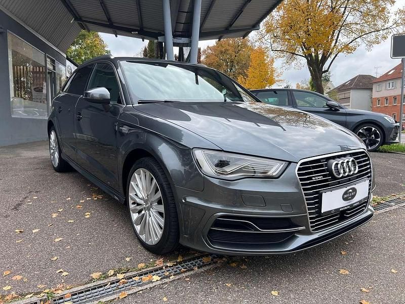 Gebraucht Audi A3 e-tron Ambition 150 PS (110 kW) 2016 Daytonagrau Kleinwagen