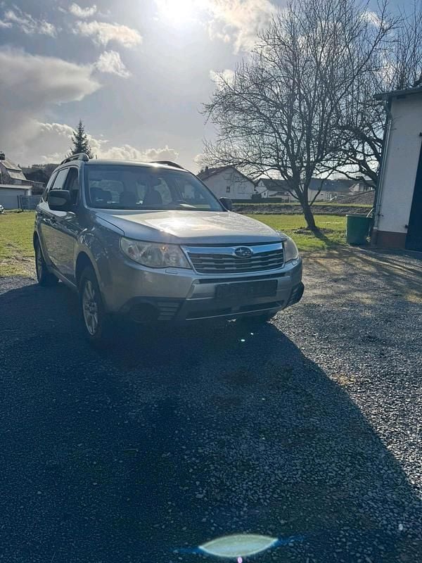 Gebraucht Subaru Forester Active 150 PS (110 kW) 2008 Grau SUV