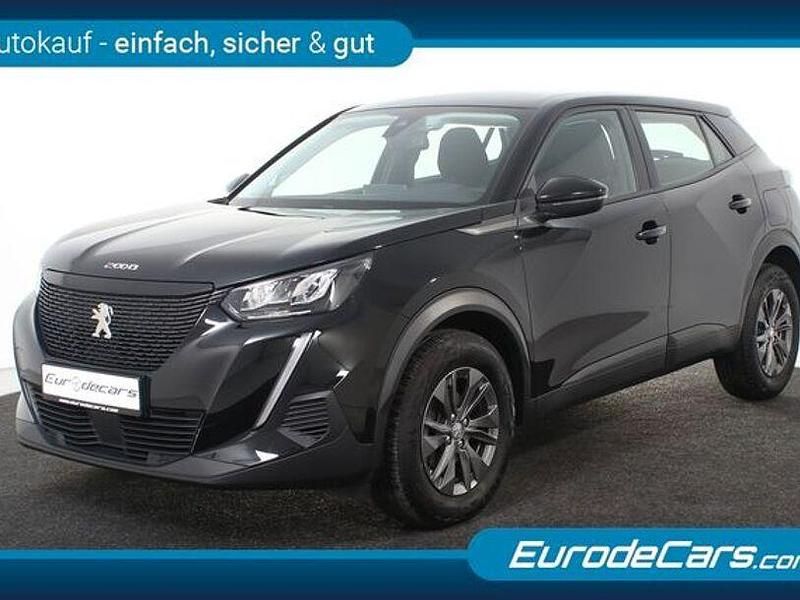Gebraucht Peugeot 2008 Active 101 PS (74 kW) 2021 Schwarz SUV