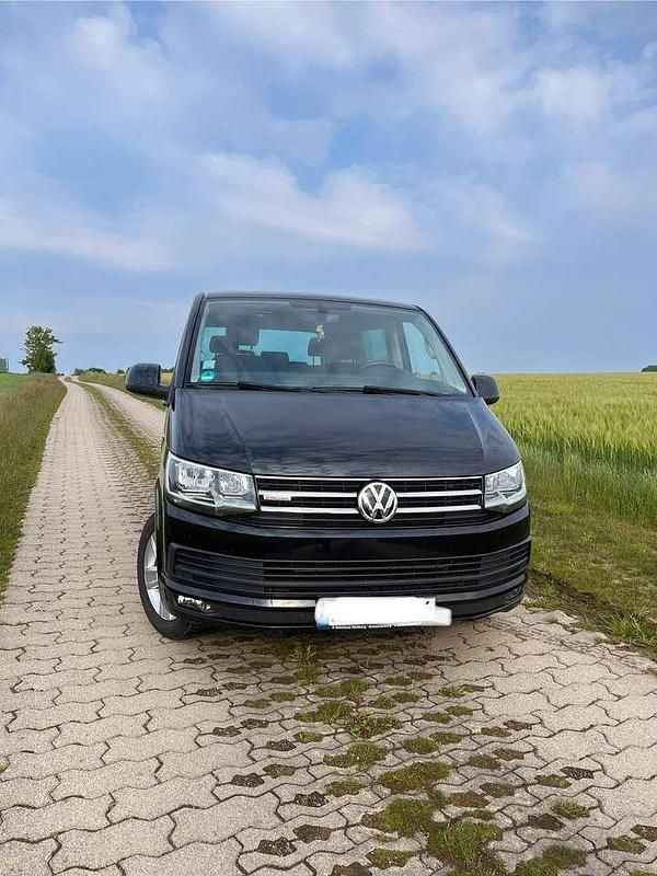 Schwarz Gebraucht 2016 VW T6 Comfortline Van | 30.000 € (Teuer) - Bild 1/4