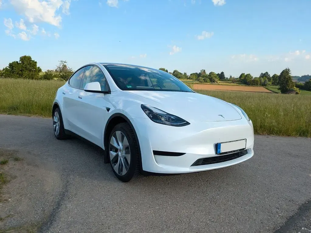 Gebraucht Tesla Model Y RWD 219 kW (299 PS) 2023 Weiß SUV