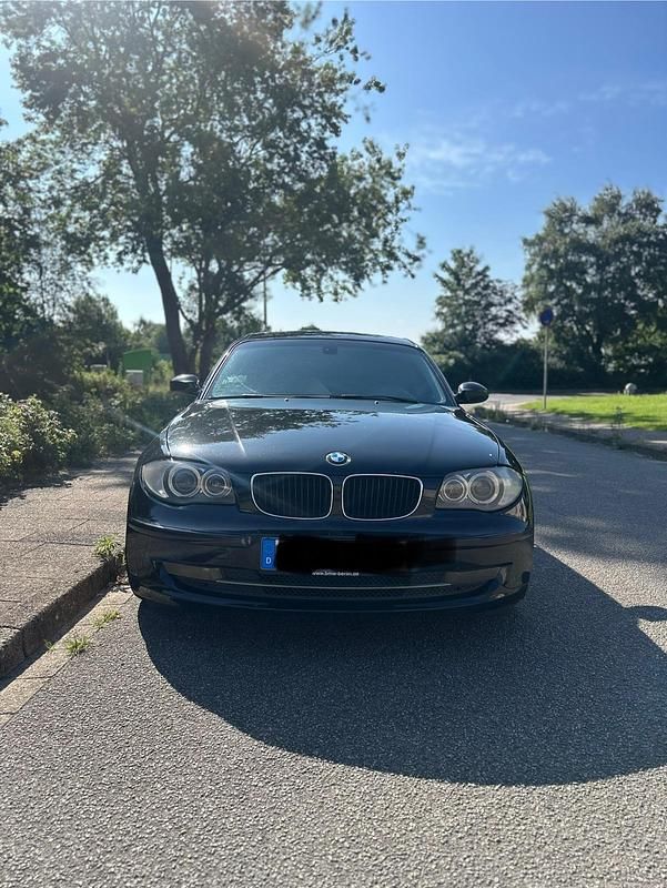 Schwarz Gebraucht 2008 BMW 123 Kleinwagen | 3.800 € (Fairer Preis) - Bild 1/4