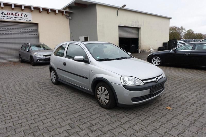 Grau Gebraucht 2003 Opel Corsa Njoy Limousine | 490 € (Superpreis) - Bild 1/4