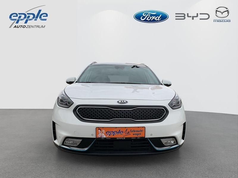 Gebraucht Kia Niro Vision 141 PS (103 kW) 2018 Schneeweiß SUV