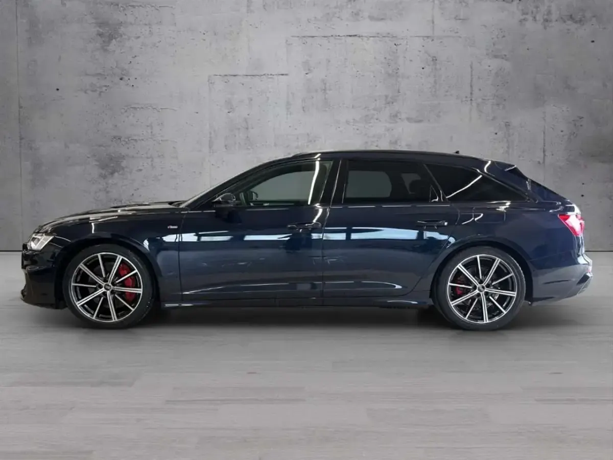 Gebraucht Audi A6 S-Line 367 PS (269 kW) 2025 Firmamentblau metallic Kombi