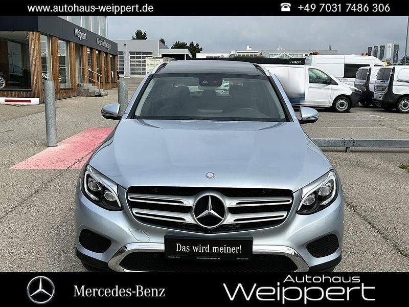 Silber Gebraucht 2016 Mercedes GLC220 Exclusive SUV | 24.950 € (Superpreis) - Bild 1/4