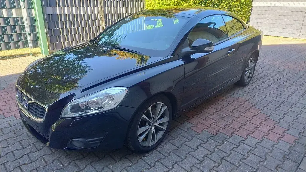 Gebraucht Volvo C70 Summum 177 PS (130 kW) 2011 Schwarz Cabrio