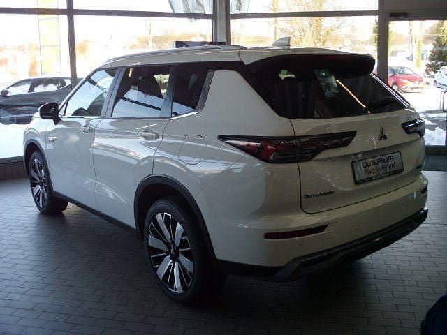 Weiß Neu 2025 Mitsubishi L Edition SUV | 49.990 € - Bild 1/4