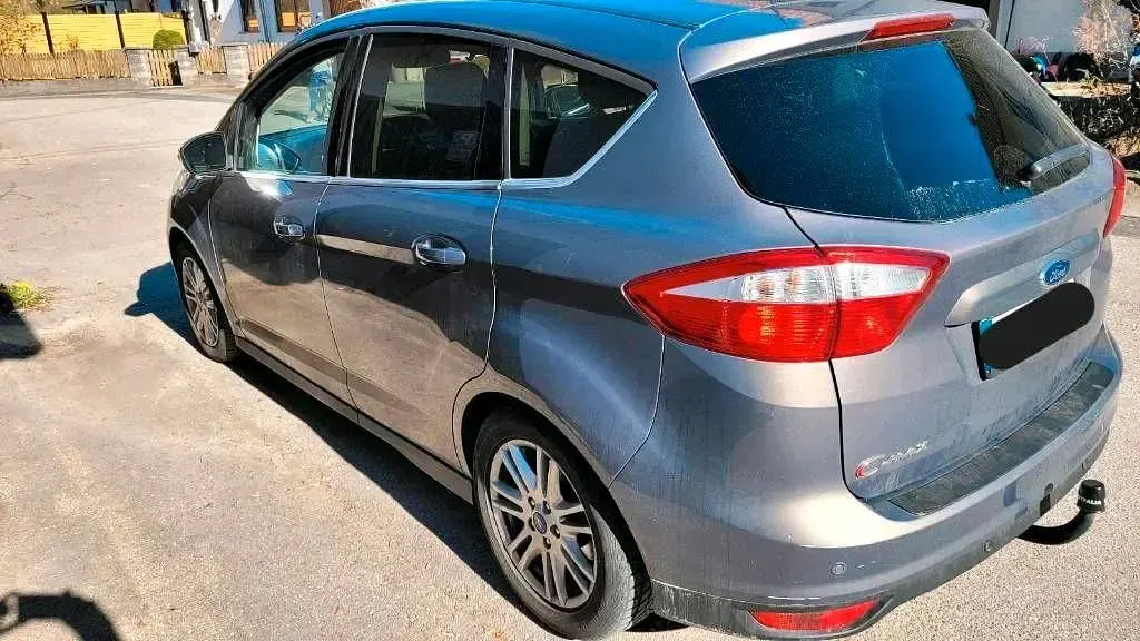 Używany Ford C-MAX Titanium 140 KM (102 kW) 2015 Brązowy Minivan