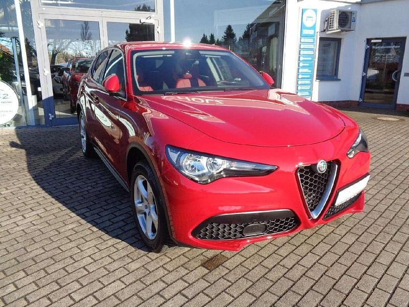 Gebraucht Alfa Romeo Stelvio Super 200 PS (147 kW) 2018 Rosso SUV