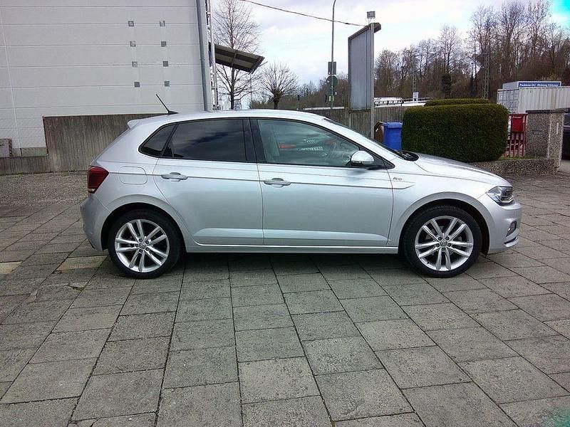 Gebraucht VW Polo Highline 116 PS (85 kW) 2018 Silber Kleinwagen