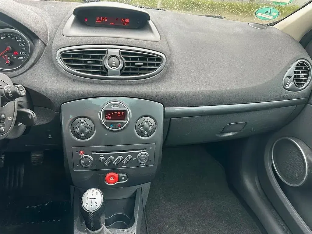 Gebraucht Renault Clio Exception 88 PS (64 kW) 2007 Nacht Kleinwagen