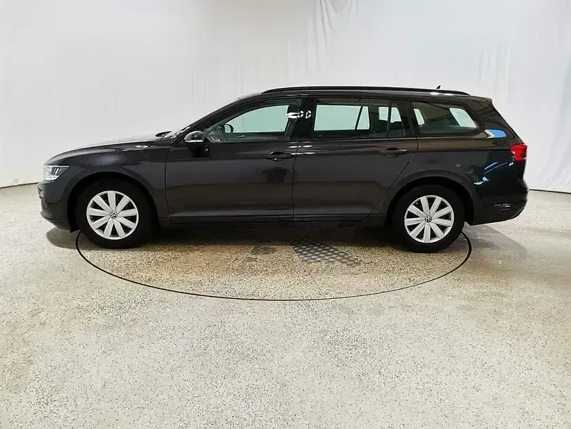 Usata VW Passat 150 CV (110 kW) 2022 Grigio Station wagon