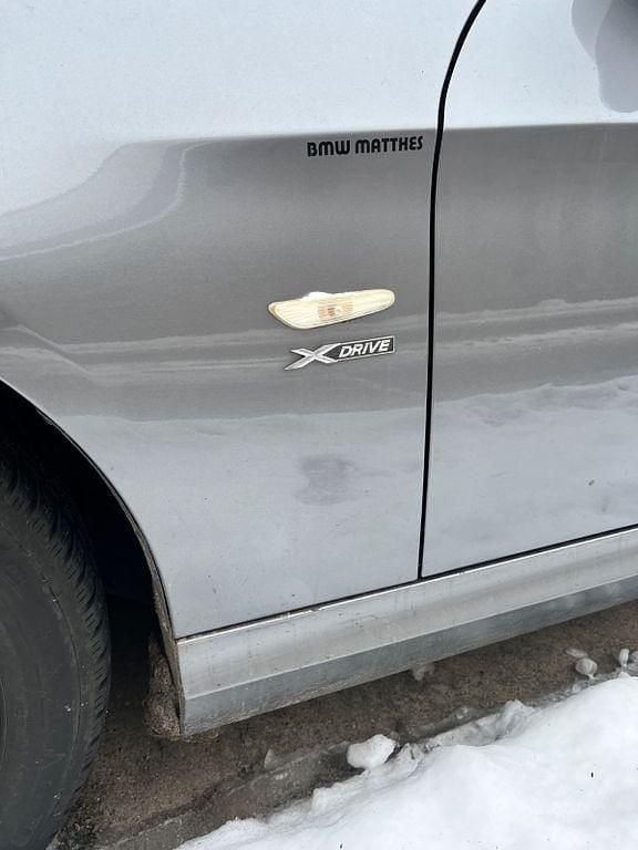 Gebraucht BMW 320 177 PS (130 kW) 2009 Grau Kombi