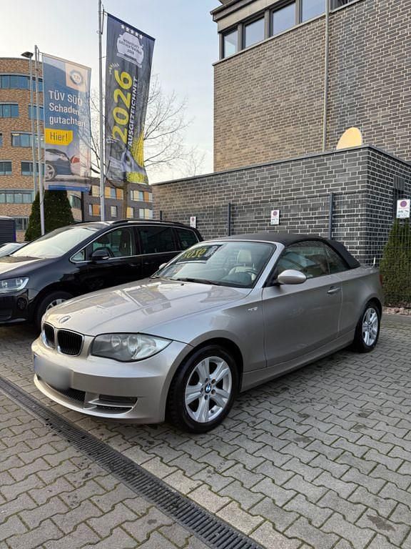 Beige Gebraucht 2008 BMW 118 Cabriolet Performance Cabrio | 7.850 € (Teuer) - Bild 1/4
