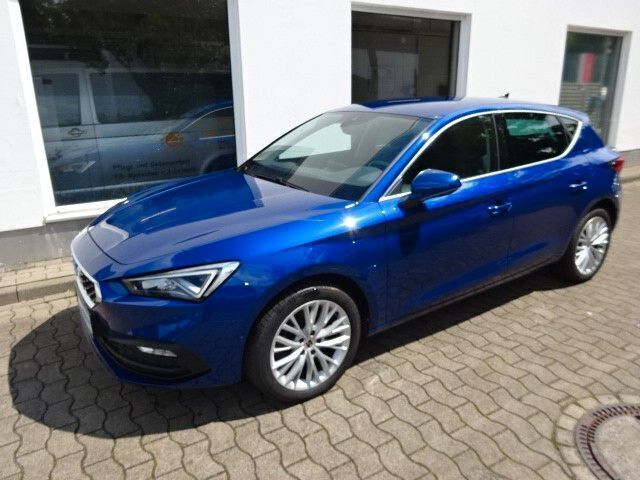 Blau Gebraucht 2021 Seat Leon XCELLENCE Limousine | 20.890 € (Fairer Preis) - Bild 1/4