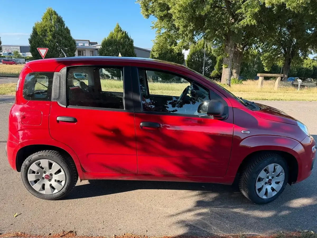 Gebraucht Fiat Panda 69 PS (50 kW) 2015 Rot Kleinwagen