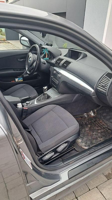 Gebraucht BMW 116 122 PS (89 kW) 2010 Silber Kleinwagen