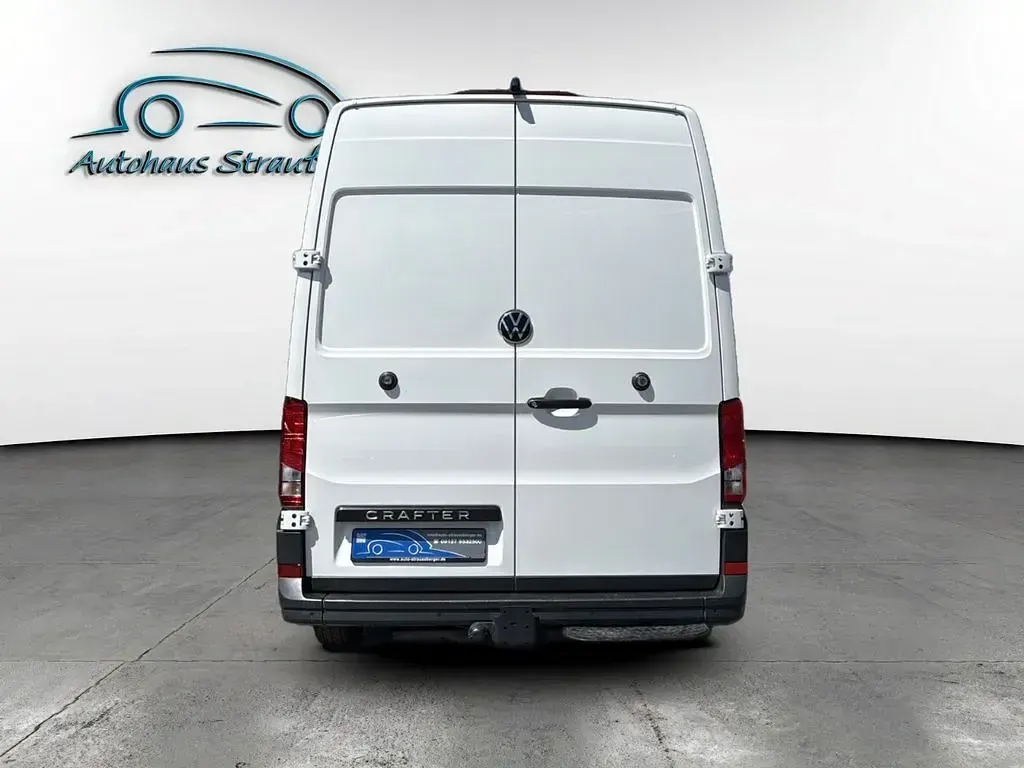 Gebraucht VW Crafter 177 PS (130 kW) 2025 Weißkeine angabe Van