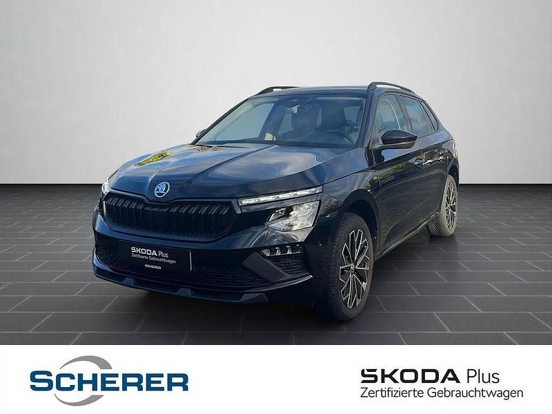 Schwarz (metallic) Gebraucht 2024 Skoda Kamiq Selection SUV | 28.280 € (Teuer) - Bild 1/4