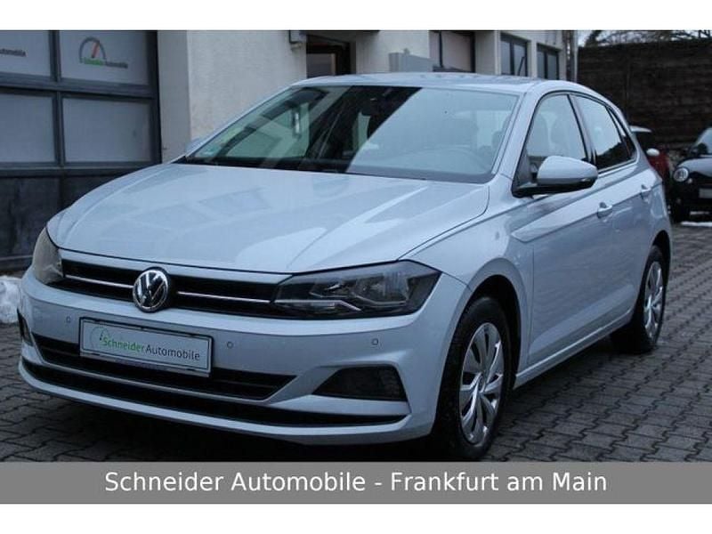 White silver (metallic) Gebraucht 2018 VW Polo Limousine | 10.900 € (Fairer Preis) - Bild 1/4