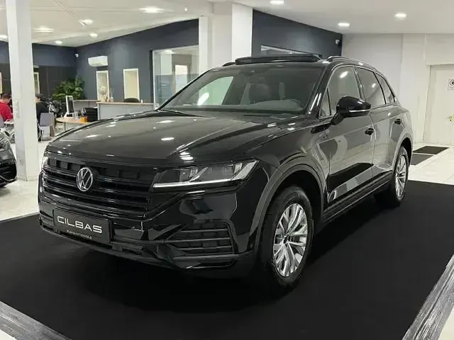Gebraucht VW Touareg 286 PS (210 kW) 2023 Grenadillschwarz metallic SUV