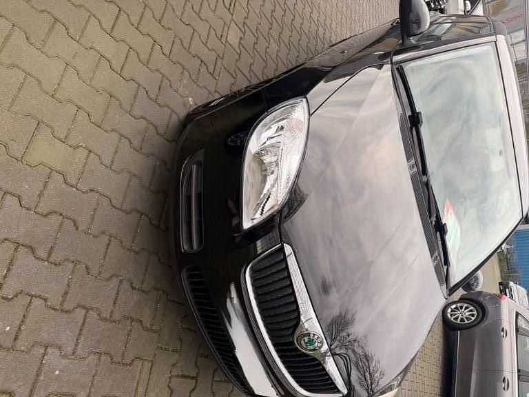 Schwarz Gebraucht 2007 Skoda Fabia Ambiente Limousine | 3.000 € (Fairer Preis) - Bild 1/3