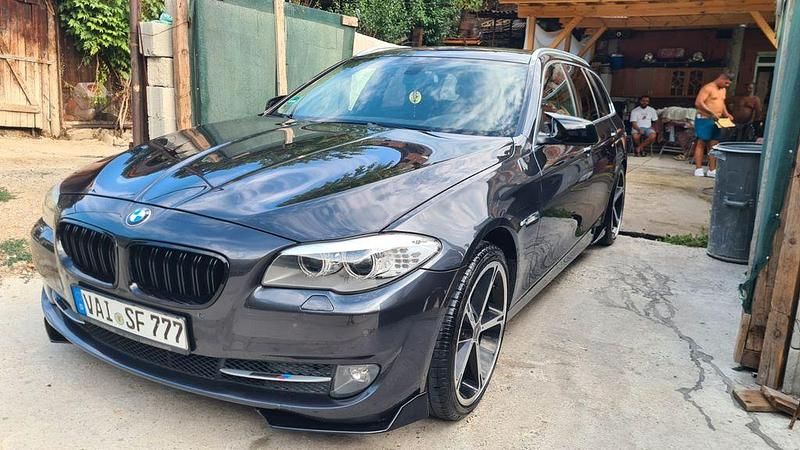 Grau Gebraucht 2013 BMW 525 Kombi | 9.200 € (Guter Preis) - Bild 1/4