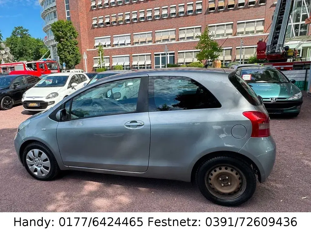 Gebraucht Toyota Yaris Cool 87 PS (63 kW) 2008 Grau Kleinwagen