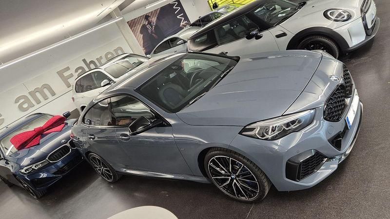Grau Gebraucht 2022 BMW M235 M Performance Coupé | 37.000 € (Teuer) - Bild 1/4