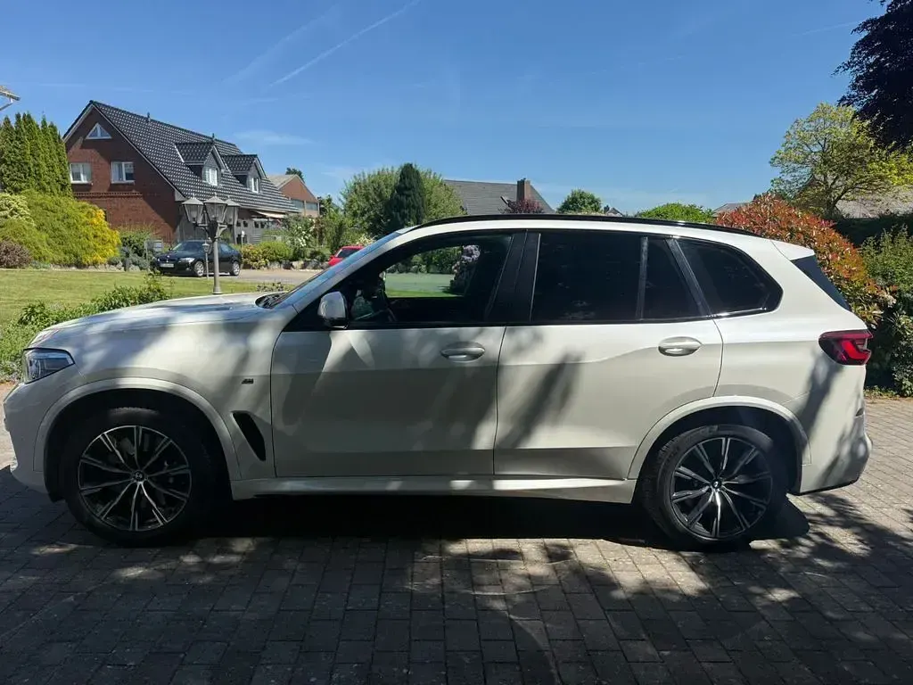 Gebraucht BMW X5 M Sport 265 PS (194 kW) 2020 Weiß SUV