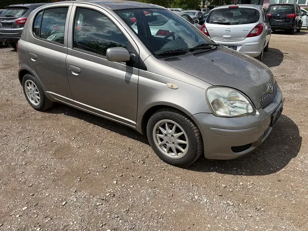 Gebraucht Toyota Yaris Sol 87 PS (63 kW) 2004 Grau Kleinwagen