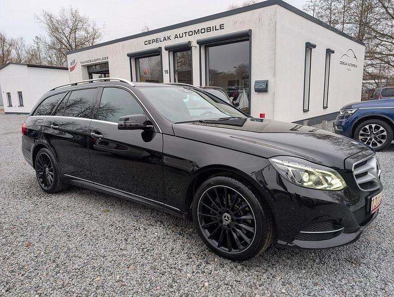 Second-hand Mercedes E250 204 CP (150 kW) 2014 Negru Break