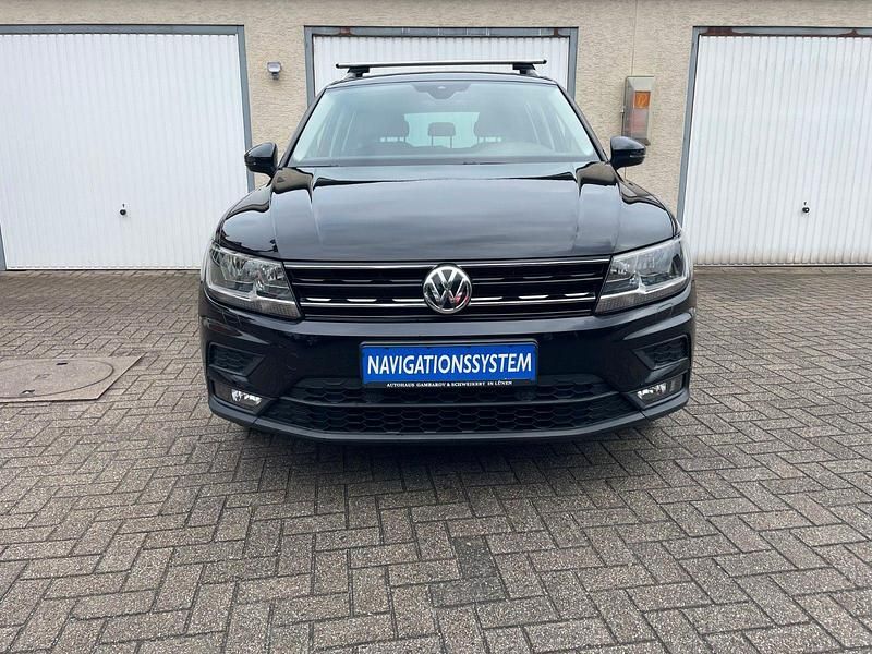 Gebraucht VW Tiguan Sound 150 PS (110 kW) 2018 Deep black perleffekt SUV