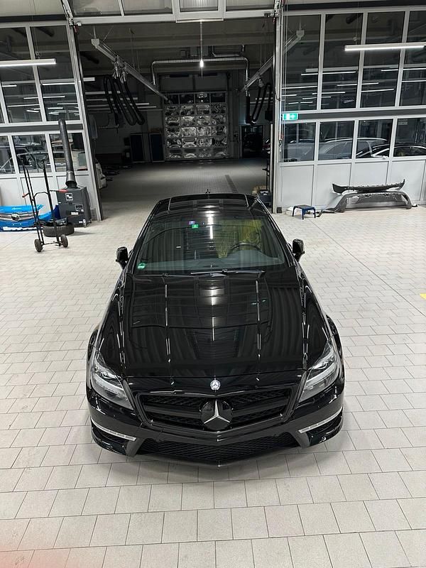 Schwarz Gebraucht 2012 Mercedes CLS63 AMG AMG Limousine | 39.990 € - Bild 1/4
