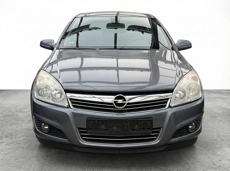 Gebraucht Opel Astra Edition 110 PS (80 kW) 2008 Grau Limousine