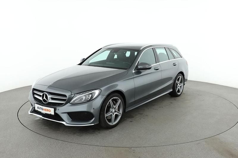 Grau Gebraucht 2017 Mercedes C180 AMG line Kombi | 21.260 € (Teuer) - Bild 1/3