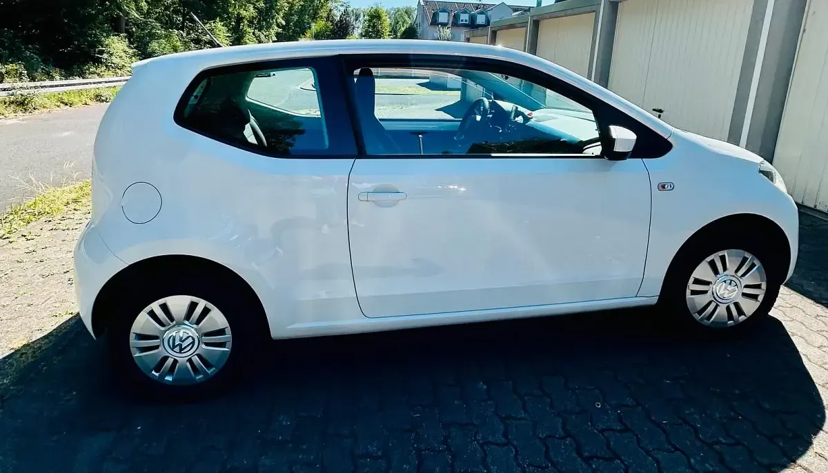 Gebraucht VW up! move up! 60 PS (44 kW) 2015 Weiß Kleinwagen