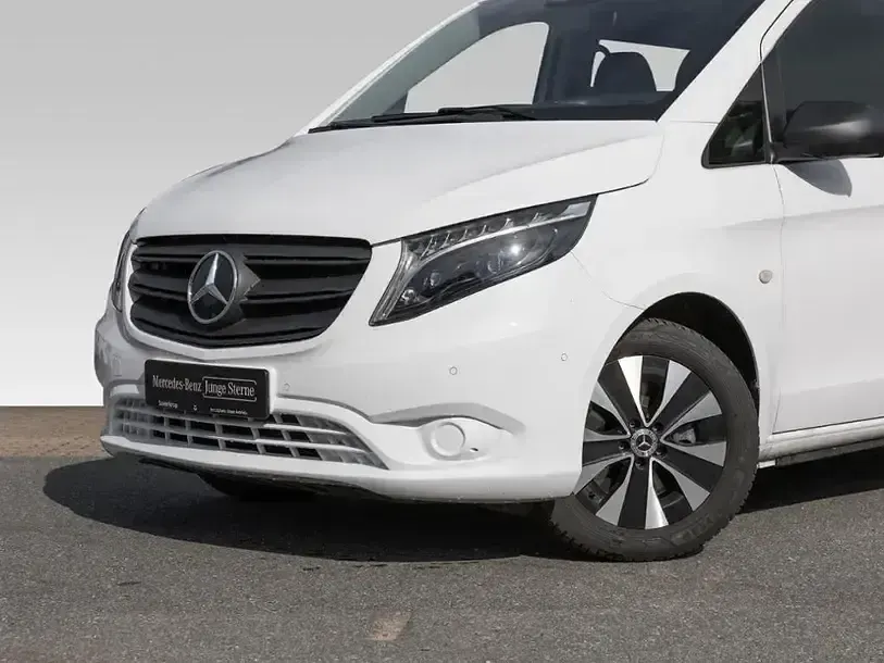 Gebraucht Mercedes Vito 190 PS (139 kW) 2024 Weiß Van